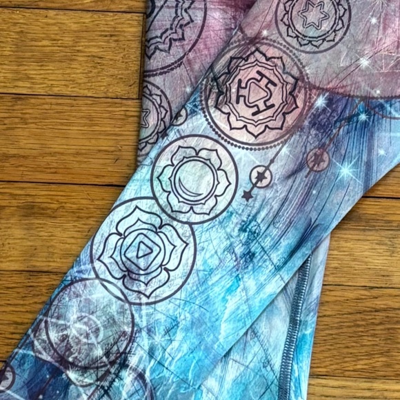 EVCR Chakra Leggings - Picture 3 of 6